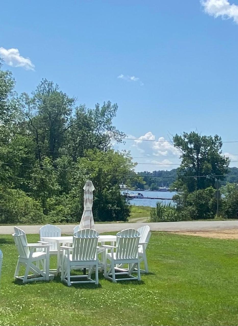 Beach House - On Lake Time Newport Exterior photo